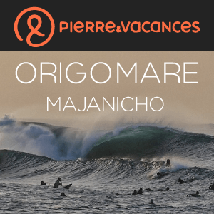 Banner promocional para el complejo turístico Origo Mare en Majanicho, Fuerteventura, mostrando la serena ubicación junto a la playa y los alojamientos para familias.